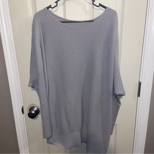 Women’s boutique sweater gray 2XL crewneck.
